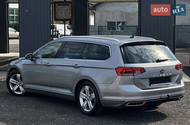 Универсал Volkswagen Passat 2019 в 