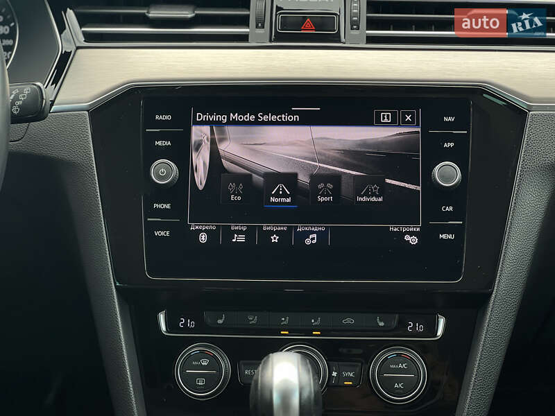 Універсал Volkswagen Passat 2019 в Ужгороді