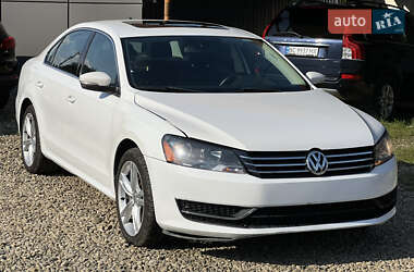 Седан Volkswagen Passat 2014 в Стрые