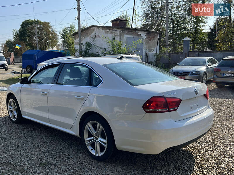 Седан Volkswagen Passat 2014 в Стрые