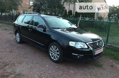 Универсал Volkswagen Passat 2010 в Червонограде