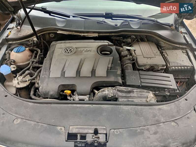 Універсал Volkswagen Passat 2014 в Кам'янець-Подільському