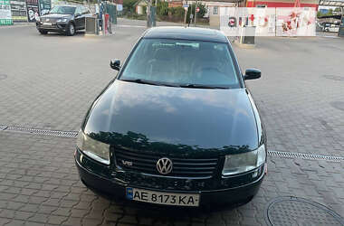 Седан Volkswagen Passat 1998 в Кривом Роге