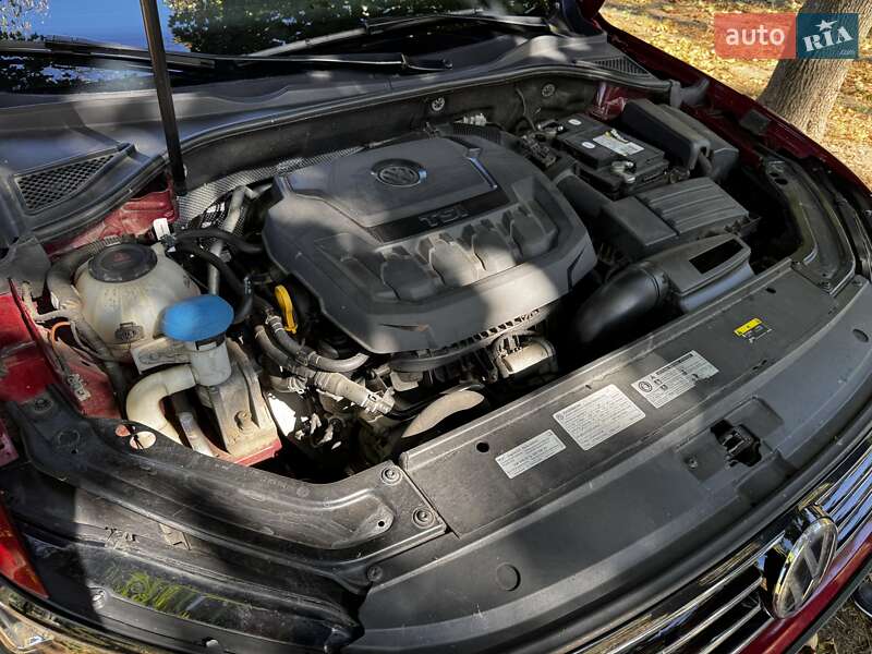 Седан Volkswagen Passat 2018 в Киеве