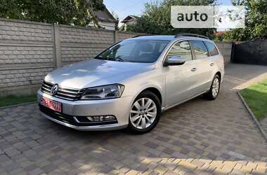 Універсал Volkswagen Passat 2014 в Луцьку