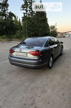 Седан Volkswagen Passat 2016 в Коростишеві