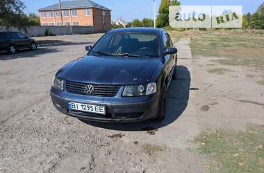 Седан Volkswagen Passat 1996 в Зенькове