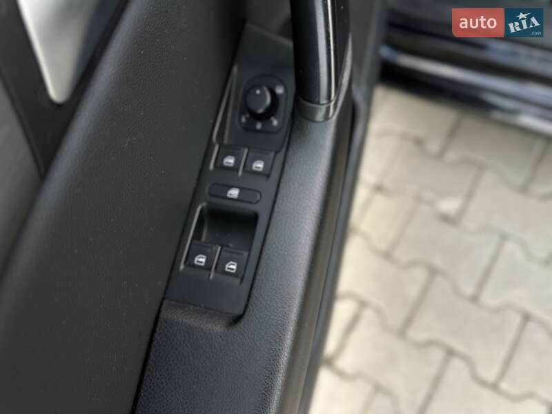 Универсал Volkswagen Passat 2014 в Черновцах фото 26 Универсал Volkswagen Passat 2014 в Черновцах