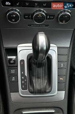 Универсал Volkswagen Passat 2014 в Черновцах