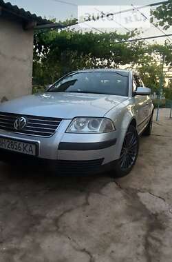 Седан Volkswagen Passat 2002 в Одесі