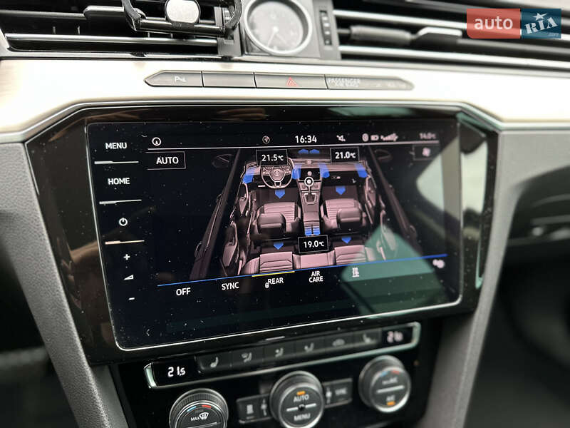 Универсал Volkswagen Passat 2017 в Одессе