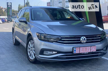 Універсал Volkswagen Passat 2020 в Луцьку