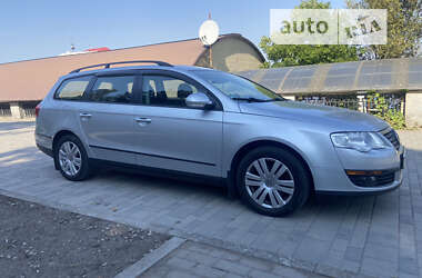 volkswagen passat 2006 в Дніпро (Дніпропетровськ) від професійного продавця Василь