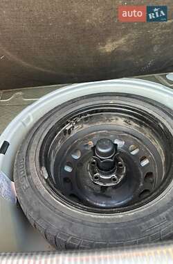 Седан Volkswagen Passat 2001 в 