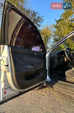 Седан Volkswagen Passat 2001 в 