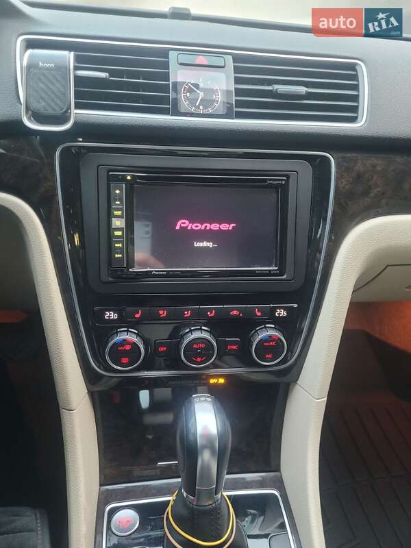 Седан Volkswagen Passat 2014 в Запоріжжі