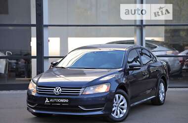 Седан Volkswagen Passat 2013 в Харкові