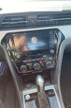 Седан Volkswagen Passat 2020 в Тальном