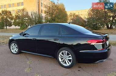 Седан Volkswagen Passat 2020 в Славутиче