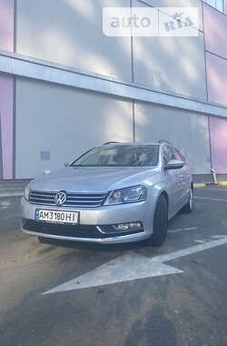 Універсал Volkswagen Passat 2011 в Києві