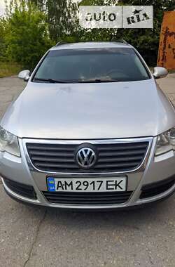 Універсал Volkswagen Passat 2007 в Житомирі