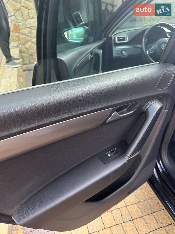 Универсал Volkswagen Passat 2014 в Львове фото 9 Универсал Volkswagen Passat 2014 в Львове