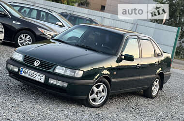 Седан Volkswagen Passat 1996 в Бердичеві