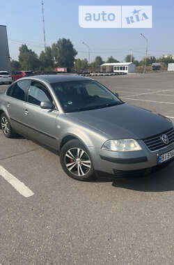 Седан Volkswagen Passat 2002 в Кременчуці