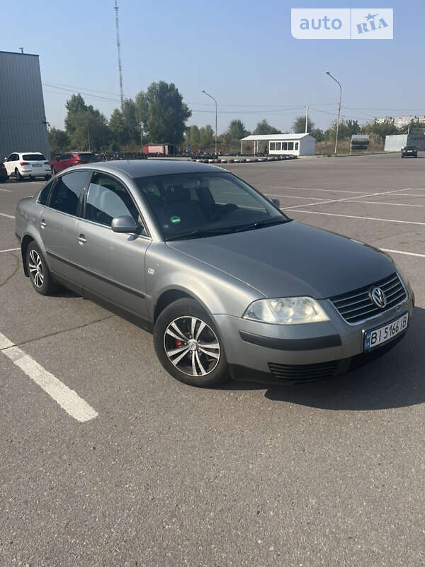 Седан Volkswagen Passat 2002 в Кременчуге