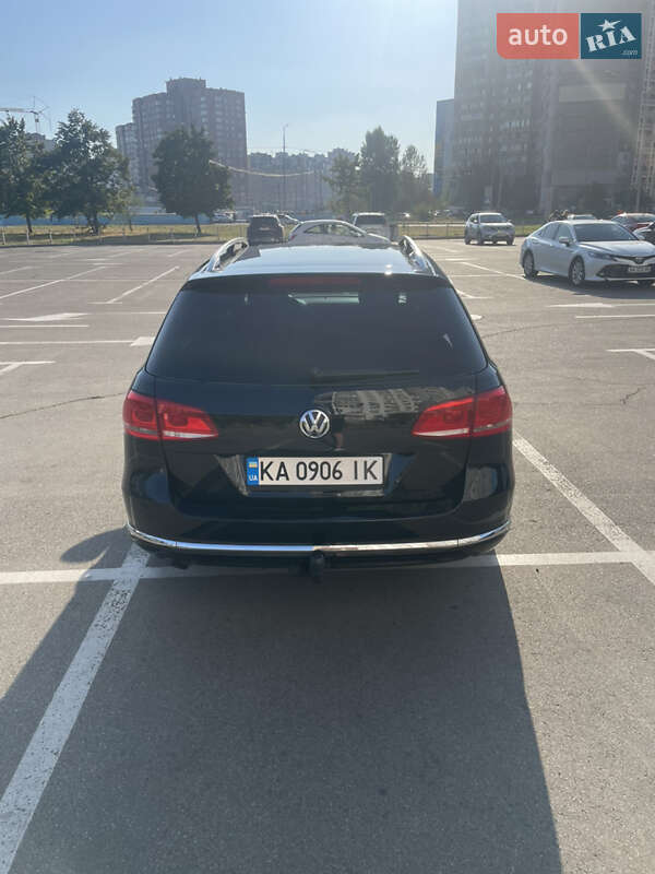 Универсал Volkswagen Passat 2011 в Киеве