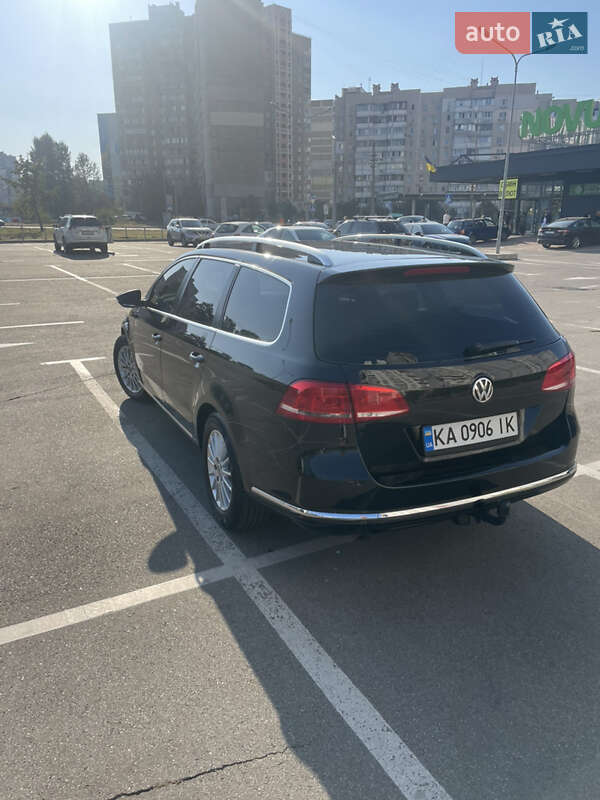 Универсал Volkswagen Passat 2011 в Киеве