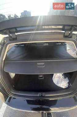 Універсал Volkswagen Passat 2011 в 