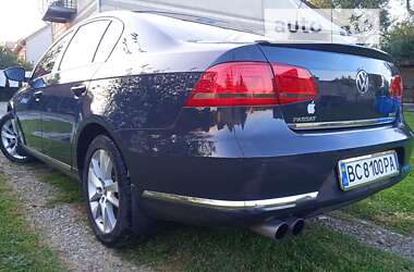 Седан Volkswagen Passat 2012 в Рудки