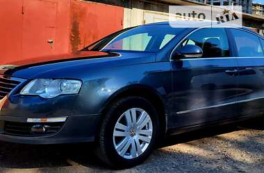 Седан Volkswagen Passat 2010 в Киеве