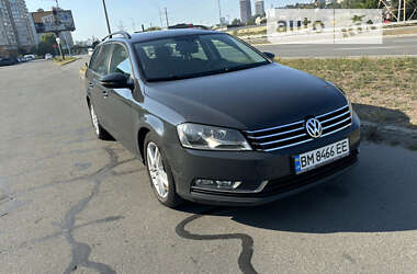 Універсал Volkswagen Passat 2014 в Києві