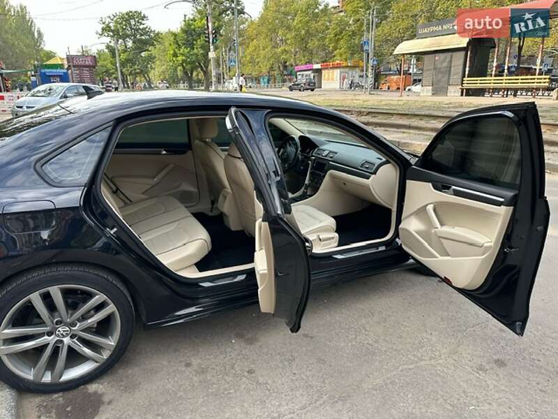 Седан Volkswagen Passat 2018 в Миколаєві