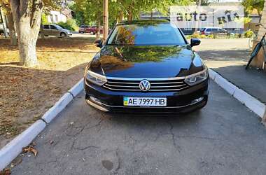 Універсал Volkswagen Passat 2017 в Царичанці