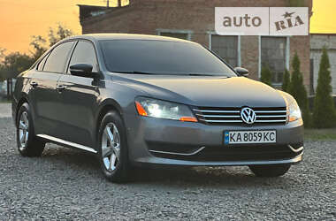 Седан Volkswagen Passat 2012 в Чернигове