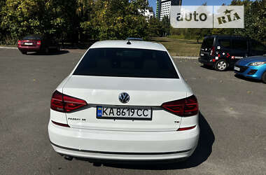 Седан Volkswagen Passat 2015 в Киеве