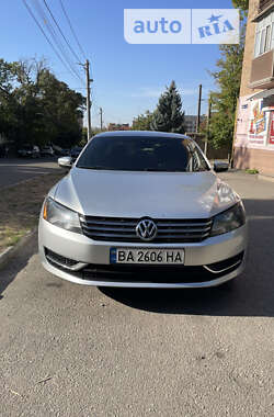 Седан Volkswagen Passat 2014 в Кропивницком