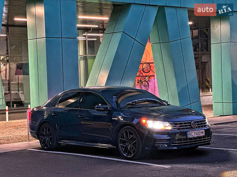 Седан Volkswagen Passat 2018 в Мостиске