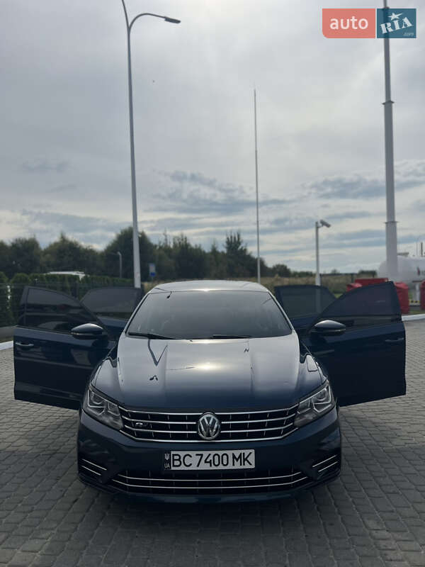 Седан Volkswagen Passat 2018 в Мостиске