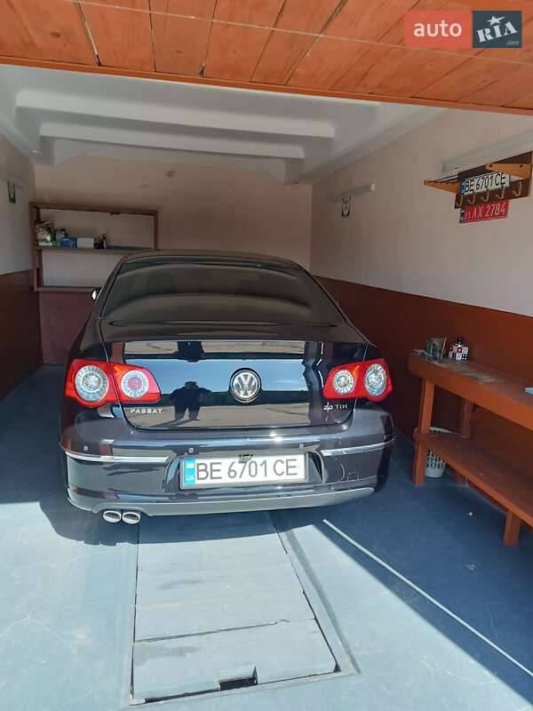 Седан Volkswagen Passat 2010 в Южноукраинске