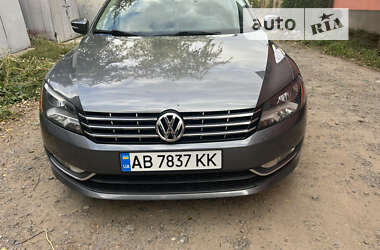 Седан Volkswagen Passat 2013 в Виннице