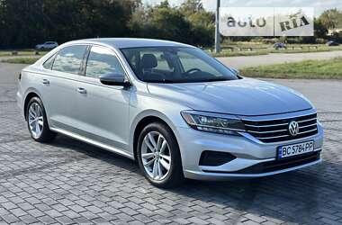 Седан Volkswagen Passat 2020 в Львове