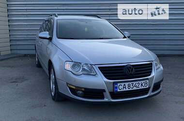 Универсал Volkswagen Passat 2010 в Умани