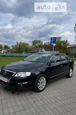 Седан Volkswagen Passat 2010 в Калуше