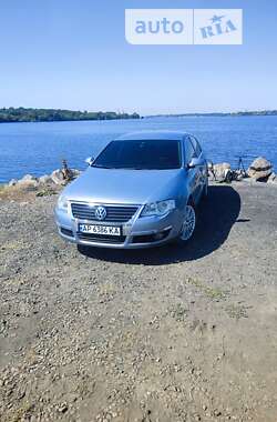 Седан Volkswagen Passat 2010 в Запорожье