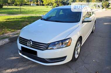 Седан Volkswagen Passat 2013 в Запоріжжі