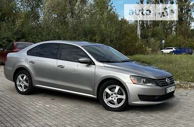 Седан Volkswagen Passat 2011 в Львове